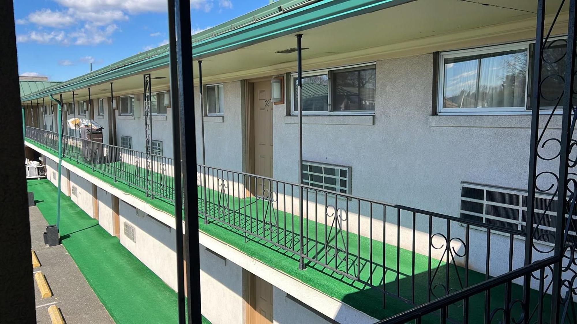 Winslow Motel 林德赫斯特 外观 照片